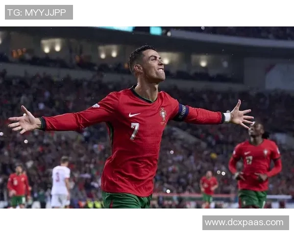 世界杯传奇巨星C罗来自葡萄牙国家足球荣耀与辉煌故事