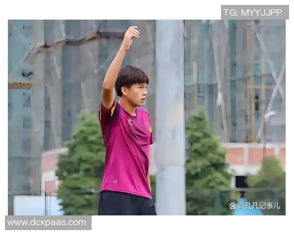 中国足球后卫寻找球星精彩瞬间揭秘 追梦征程与个人突破全纪录