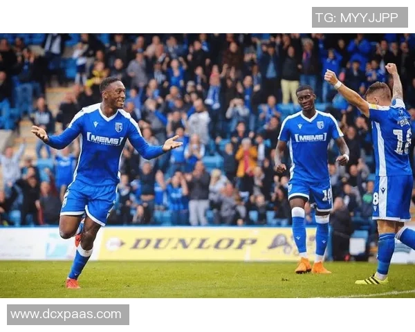 博尔顿足球俱乐部历史上最具影响力的球星及其成就回顾