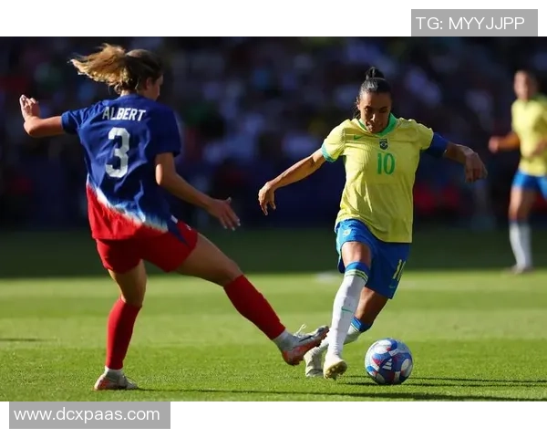 告别绿茵场的传奇足球巨星们最后一舞他们的辉煌与谢幕