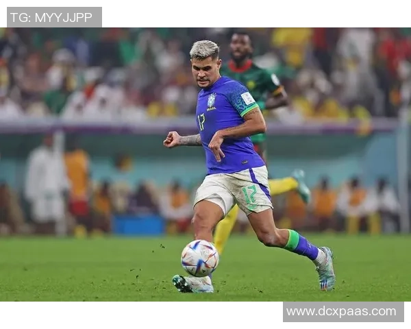 欧洲足球最强球星崛起 他如何改变了现代足球的格局与未来发展