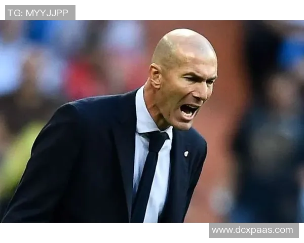 皇马足球巨星传奇之路：从齐达内到本泽马的辉煌历程与未来展望